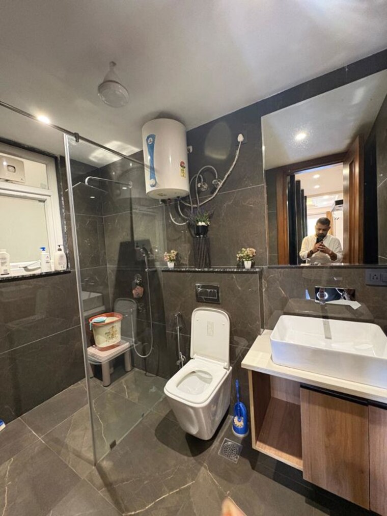 Attached Bathroom, kohli-one-malibu-town 4 Bedroom 3240 Sq.Ft. Builder Floor In Sector 47 Gurgaon 10402099
