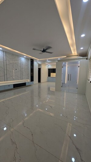 Dining Room in 3 BHK Builder Floor at Hsr Layout Sector 2 – for Rent