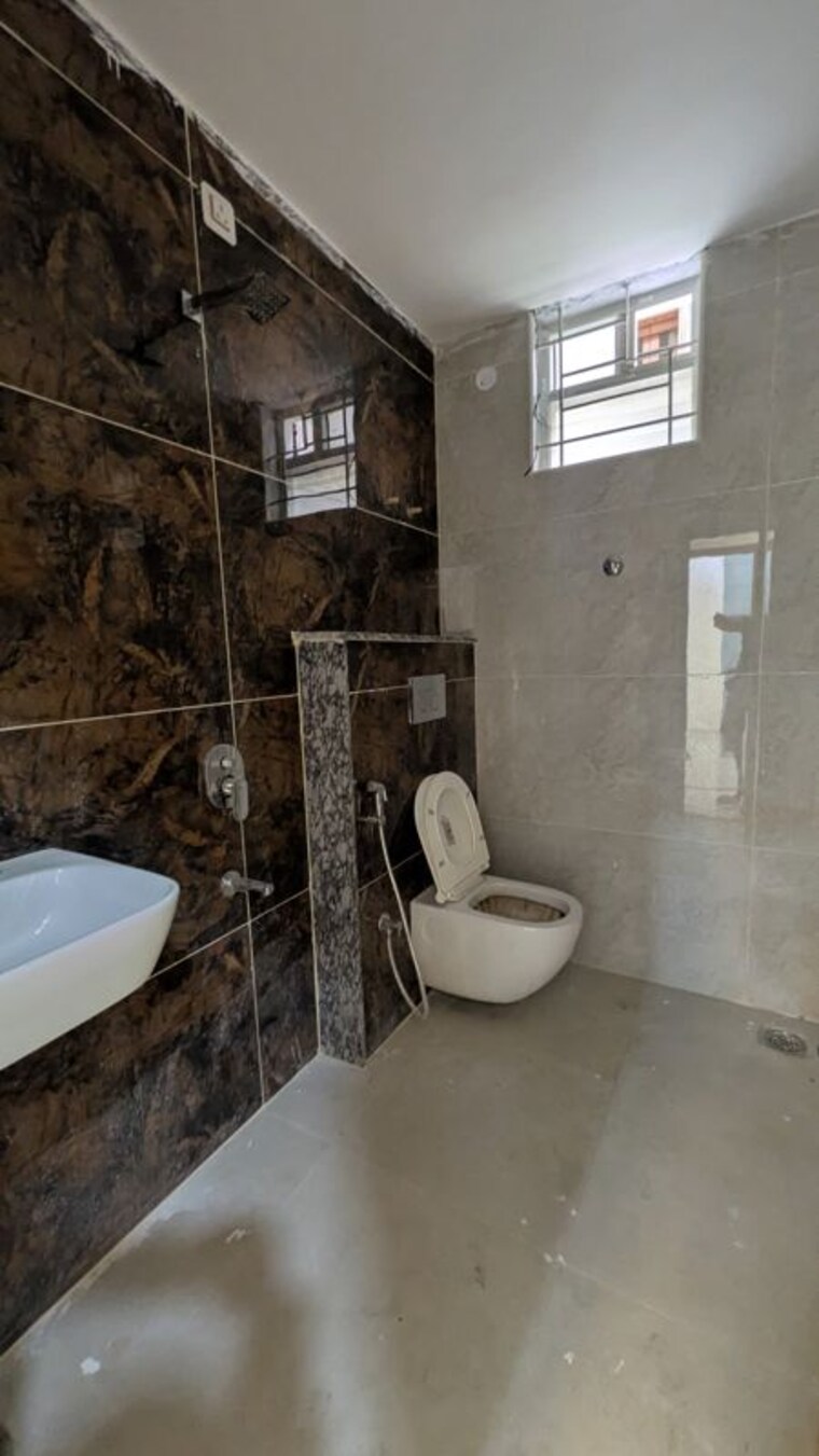 Bathroom, hsr layout sector 2 3 Bedroom 1650 Sq.Ft. Builder Floor In Hsr Layout Sector 2 Bangalore 10402088