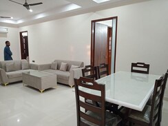 4 BHK Builder Floor For Rent in Sector 57