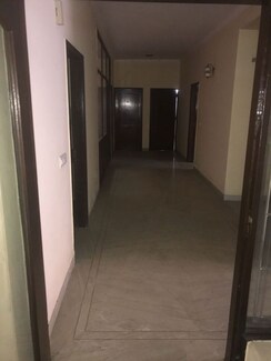4 BHK + Servant Room,Study Room,Extra Room Apartment For Rent in Sushant Lok I