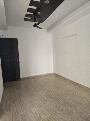 Room in 2 BHK Apartment at Divyansh Flora, Sector 16c Greater Noida – for Sale