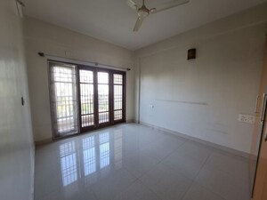 Room in 2 BHK Apartment at Hrbr Layout – for Rent