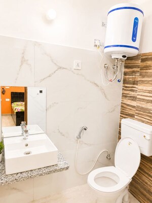 Bathroom in  Builder Floor at Ansal Plaza Sector-23, Sector 23 – for Rent