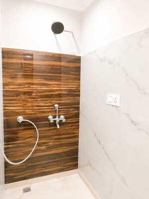 Furnished Amenities in  Builder Floor at Ansal Plaza Sector-23, Sector 23 – for Rent