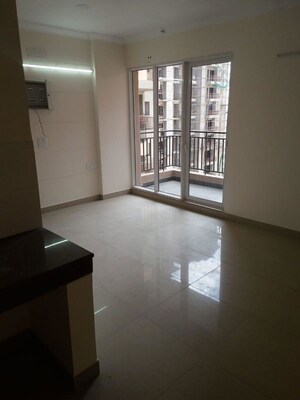 Room in 2 BHK Apartment at Galaxy Royale, Gaur City 2 – for Sale