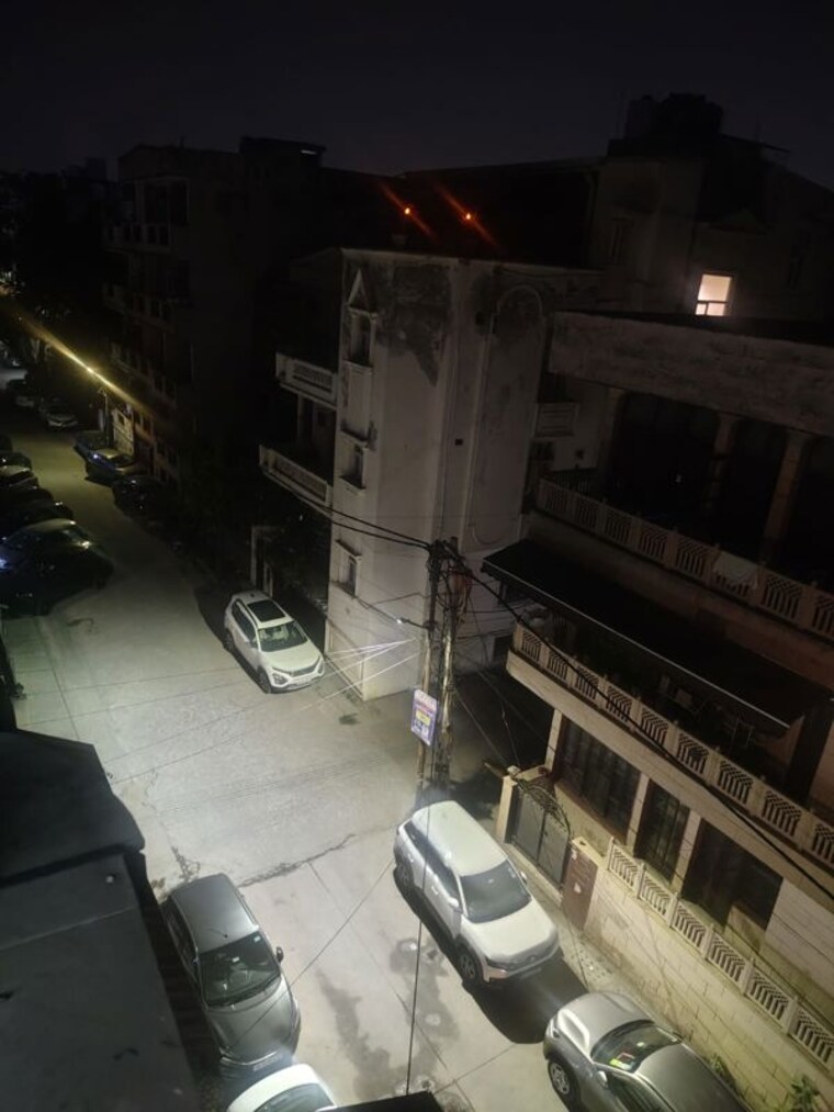 Team Area, kalkaji 1 Bedroom 650 Sq.Ft. Builder Floor In Kalkaji Delhi 10402171