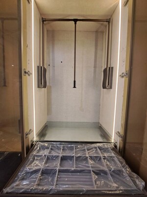 Building Lobby in 3 BHK Builder Floor at Supertech 34 Pavilion, Sector 34 – for Rent