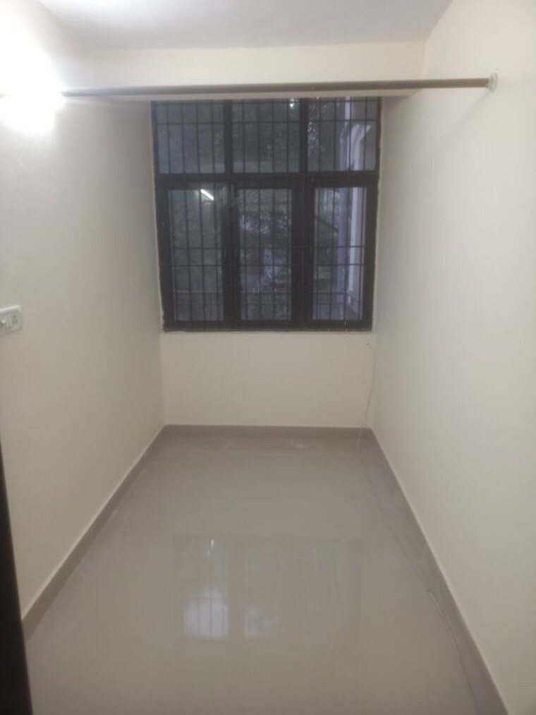 Room, jawahar nagar 4 Bedroom 3000 Sq.Ft. Apartment In Jawahar Nagar Delhi 10402179