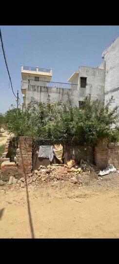 Plot For Sale in Arjunganj