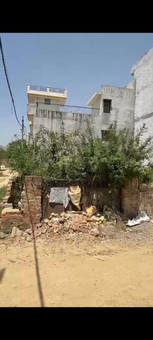  Plot For Sale in Arjunganj