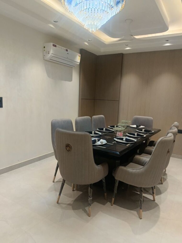Dining area, ss-mayfield-gardens 4 Bedroom 2300 Sq.Ft. Builder Floor In Sector 51 Gurgaon 10402249