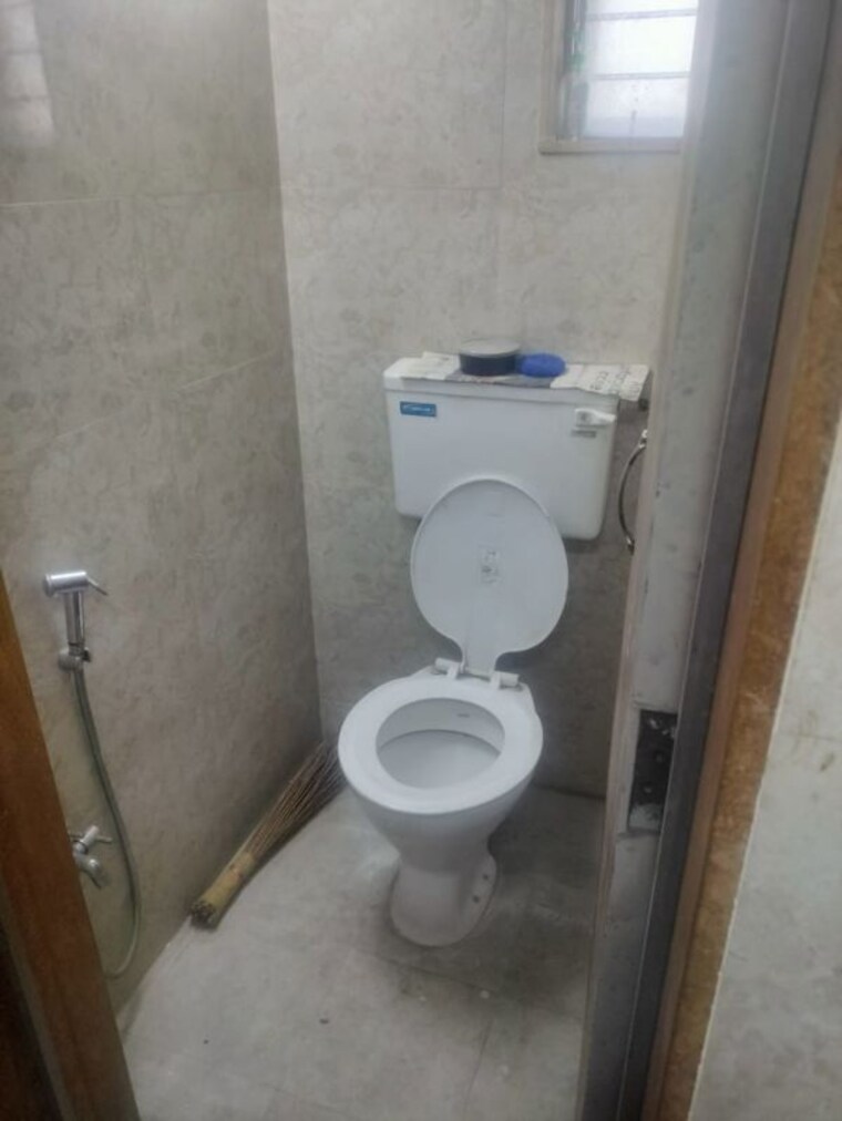 Bathroom, bhawani-tower-andheri 1 RK 300 Sq.Ft. Apartment In Marol Mumbai 10402260