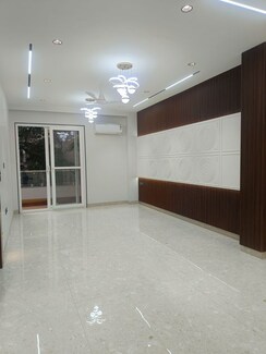 3 BHK + Servant Room Builder Floor For Sale in Unitech Singleton Floors South City