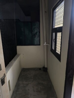 Bathroom in 1.5 BHK Builder Floor at Sector 56 – for Rent