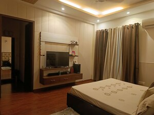 Bedroom in 4 BHK Builder Floor at Unitech South City II, Sector 50 – for Sale
