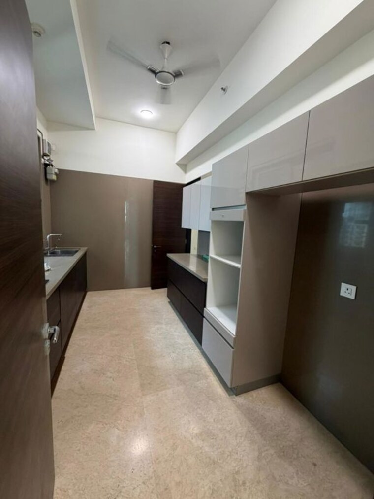 Kitchen, raheja-imperia 3 Bedroom 1480 Sq.Ft. Apartment In Worli Mumbai 10402284