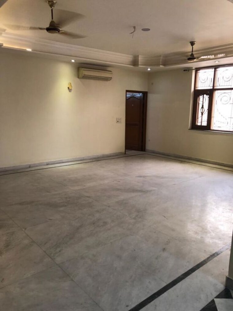 Room, paramount-golf-forest-studio-apartments-oak-tower 3 Bedroom 1450 Sq.Ft. Apartment In Zeta I Greater Noida Greater Noida 10402288
