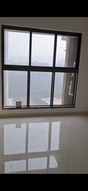 1 BHK Apartment For Rent in UK Iridium, Kandivali East