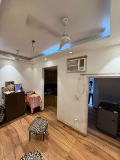 1 Rk+ Study Room Builder Floor For Rent in Defence Colony
