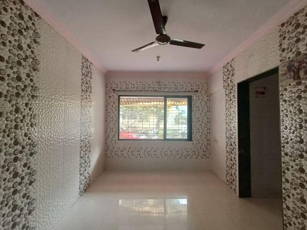 1 BHK 585 Sq.Ft. Apartment in RNA NG Regency Phase I