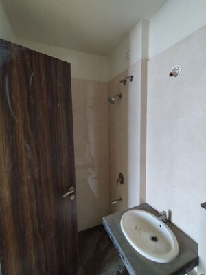 Bathroom in 1.5 BHK Apartment at Sheth Avante, Kanjurmarg West – for Rent