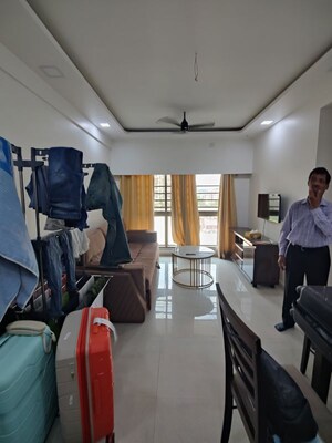 Team Area in 1 BHK Apartment at Sheth Vasant Oasis, Andheri East – for Rent