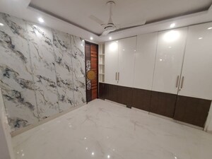 Room in 6+ BHK Apartment at Supertech Cape Town, Sector 74 – for Sale