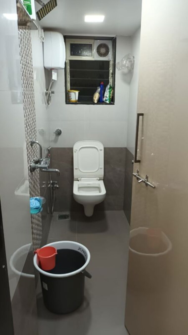 Bathroom, andheri west 1 Bedroom 600 Sq.Ft. Apartment In Andheri West Mumbai 10402396