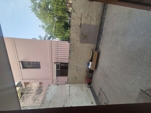 Bathroom in 1 BHK Builder Floor at Sector 40 – for Rent