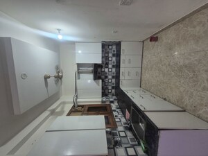 Kitchen in 1 BHK Builder Floor at Sector 40 – for Rent