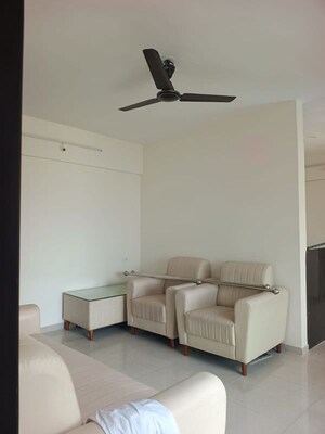 Furnished Amenities in 3 BHK Builder Floor at Ashtekar Silver Oak Phase II, Katraj – for Rent