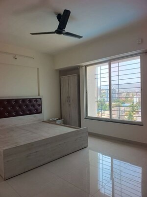 Room in 3 BHK Builder Floor at Ashtekar Silver Oak Phase II, Katraj – for Rent