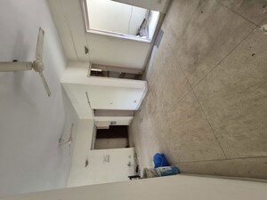 Bathroom in 3.5 BHK Apartment at Mayur Vihar – for Rent