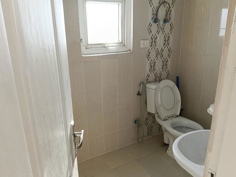 Bathroom, hawelia-valenova-park 3.5 Bedroom 1870 Sq.Ft. Apartment In Tech Zone 4 Greater Noida Greater Noida 10402470