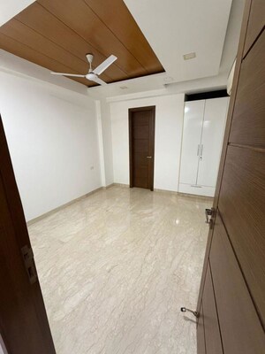 Bedroom in 3 BHK Builder Floor at Chittaranjan Park – for Rent