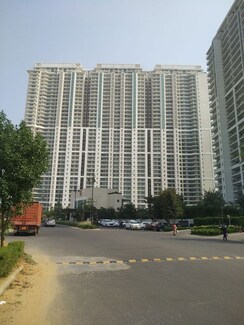 4 BHK + Servant Room,Store Room Apartment For Rent in DLF The Crest