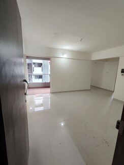 2 BHK Apartment For Rent in KCB Platinum Plaza