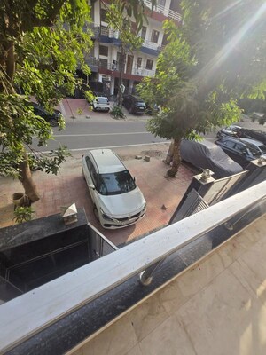 Balcony in 2 BHK Builder Floor at Sector 46 – for Rent