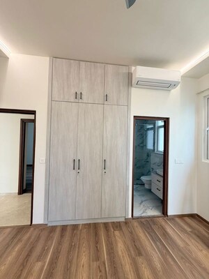 Room in 3 BHK Apartment at Conscient Hines Elevate, Sector 59 – for Rent
