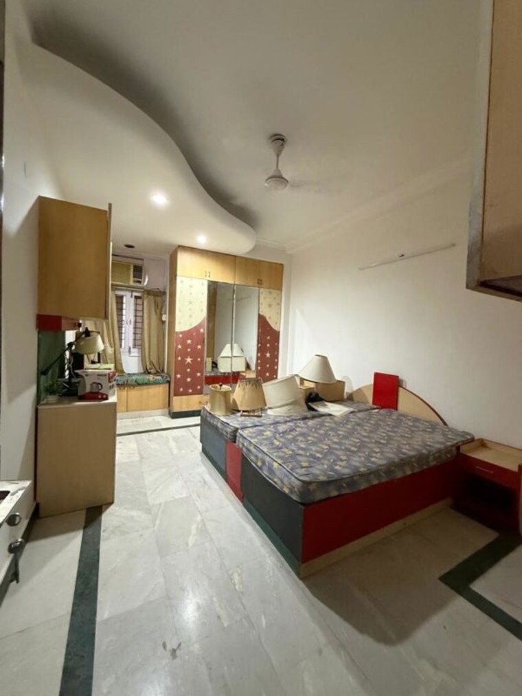 Bedroom, chittaranjan park 2 Bedroom 1200 Sq.Ft. Builder Floor In Chittaranjan Park Delhi 10402554