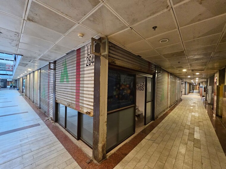 Exterior View, gaur-city-center Commercial Shop 350 Sq.Ft. In Sector 4 Greater Noida Greater Noida 10402542