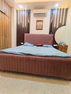 3.5 BHK + Pooja Room Builder Floor For Sale in Amolik Residency