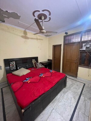 Bedroom in 3.5 BHK Builder Floor at Amolik Residency, Sector 86 – for Sale