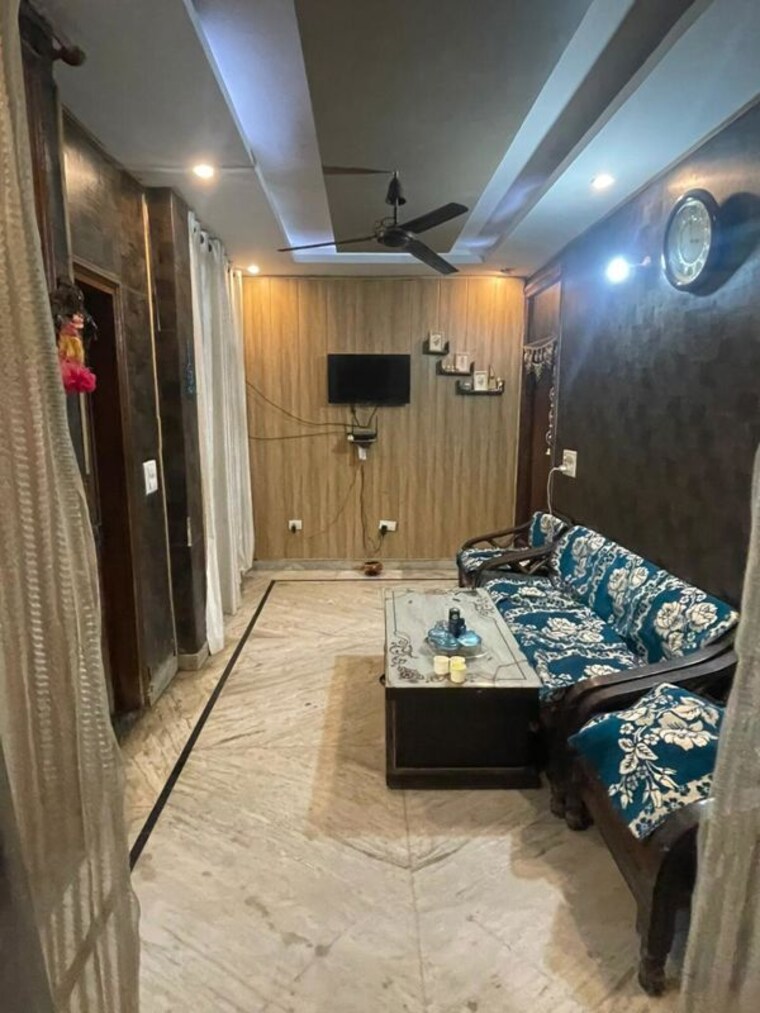 Living Room, amolik-residency 3.5 Bedroom 175 Sq.Yd. Builder Floor In Sector 86 Faridabad 10402525