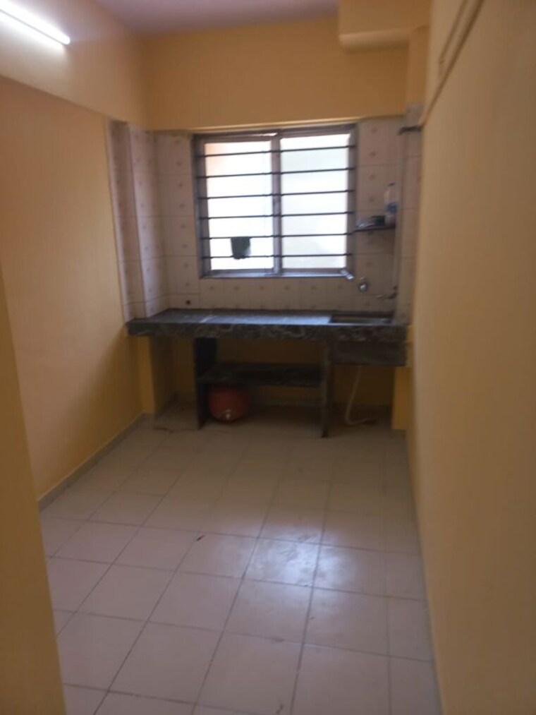 Room, vakola 1 RK 300 Sq.Ft. Apartment In Vakola Mumbai 10402572