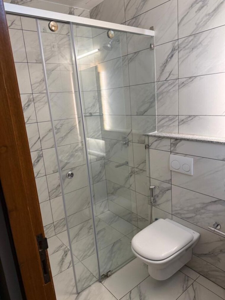 Bathroom, conscient-hines-elevate 3 Bedroom 2595 Sq.Ft. Apartment In Sector 59 Gurgaon 10402556