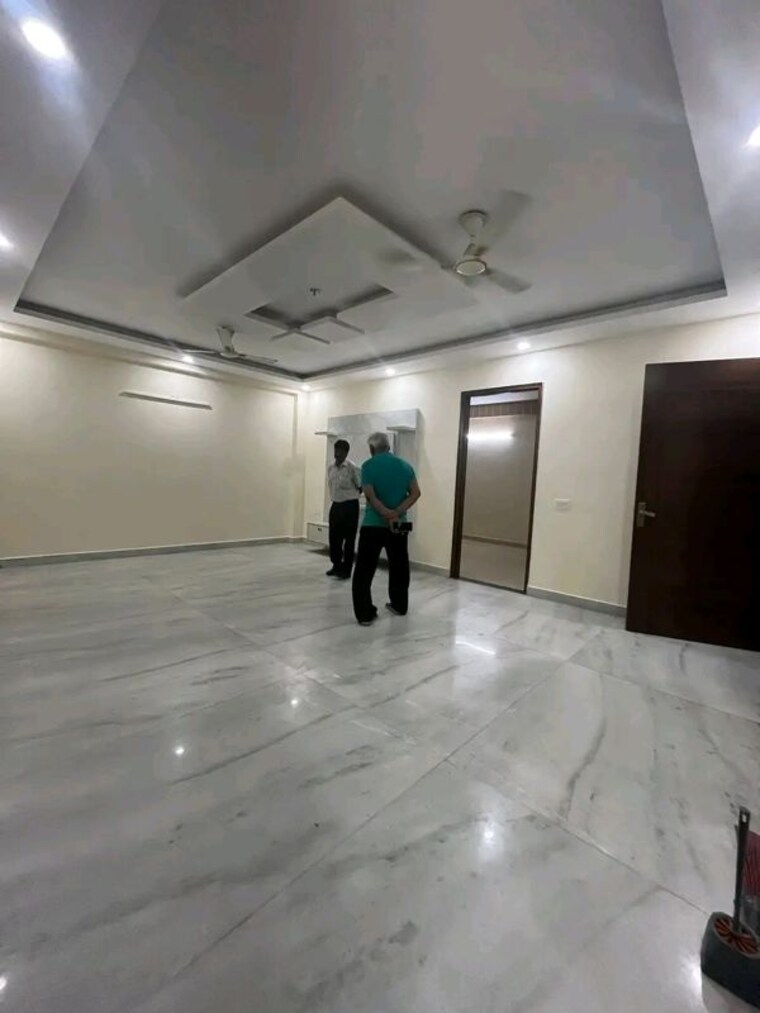  Parking, chattarpur 2 Bedroom 900 Sq.Ft. Apartment In Chattarpur Delhi 10402575