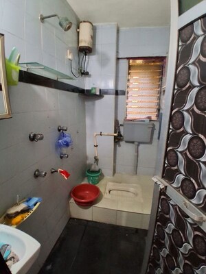 Team Area in 2.5 BHK Apartment at Unique Garden CHS, Malad West – for Rent