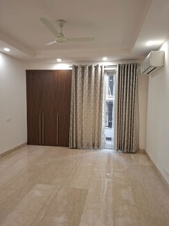 4 BHK Builder Floor For Rent in Green Park